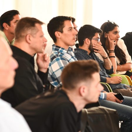 m-accelerator-zJYMJIrQYTE-unsplash