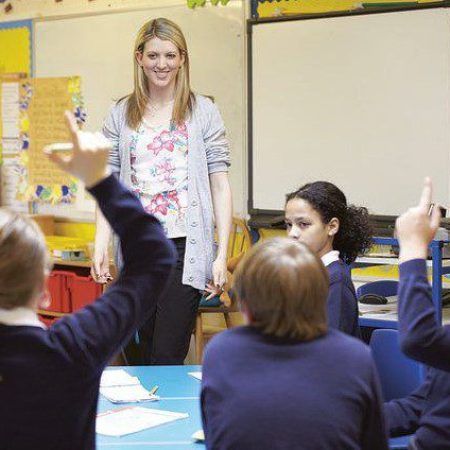 teacher-g04728fe46_640